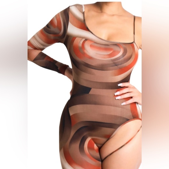 Paint Printed One Sleeve One Leg Tie Detailed Jumpsuit Sexy Jumpsuit
New - Picture 3 of 9